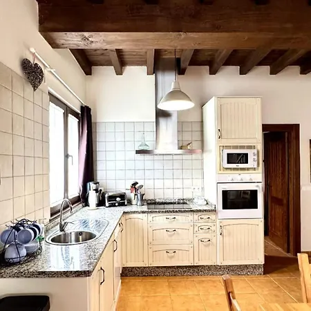 Semesterbostad Casa Neira *