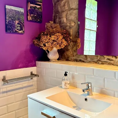 Casa Neira La Riera (Gijon, Asturias)